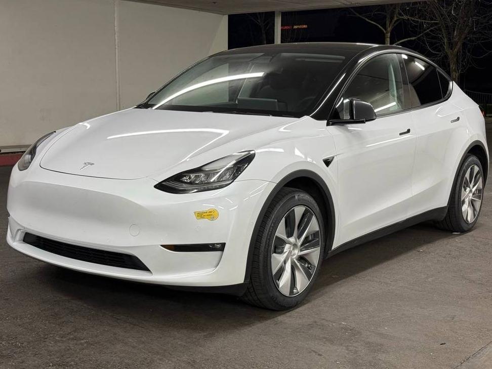 TESLA MODEL Y 2022 7SAYGDEE9NF431474 image